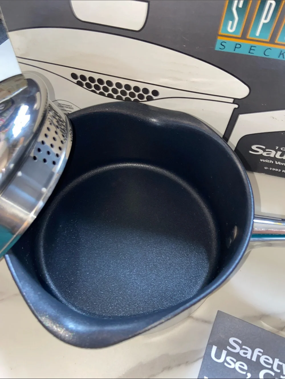 Revere Ware Spectrum Speckled White Nonstick Saucepan with Lid 1Q